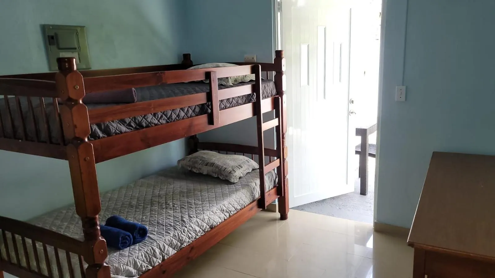 شقة Private Studio Near Beach-Full Bath, Kitchenette, Sleeps 2, Unit 5 سان خوان