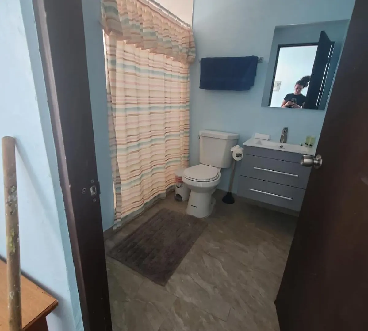 شقة Private Studio Near Beach-Full Bath, Kitchenette, Sleeps 2, Unit 5 سان خوان